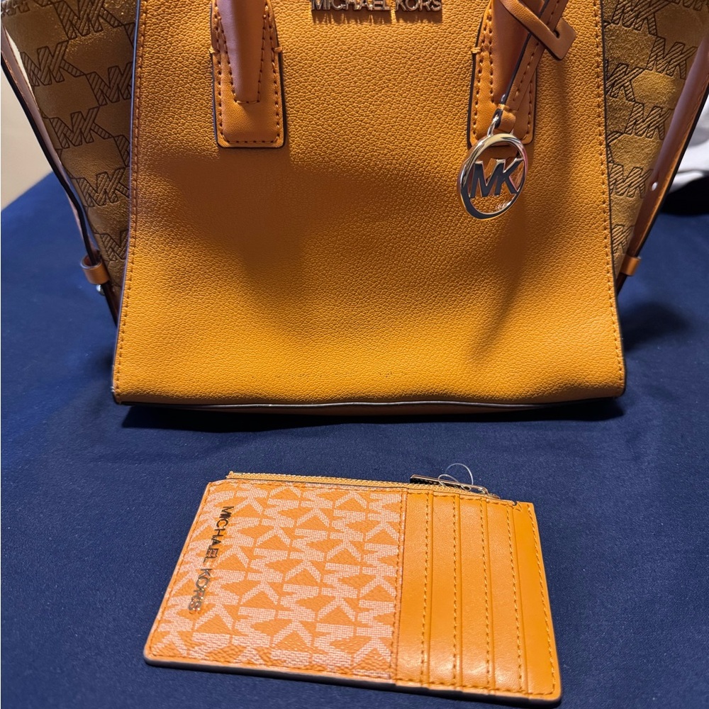 Michael Kors Orange Handbag and Cardholder Set